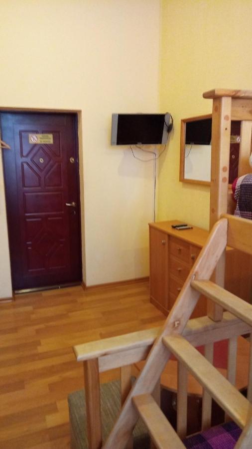 Vishnya Hostel 드네프로페트로프스크 외부 사진