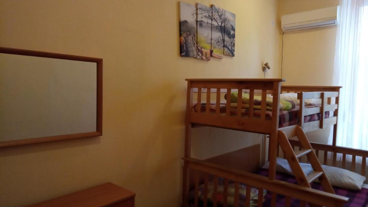 Vishnya Hostel 드네프로페트로프스크 외부 사진